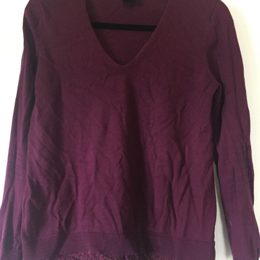 Light weight sweater